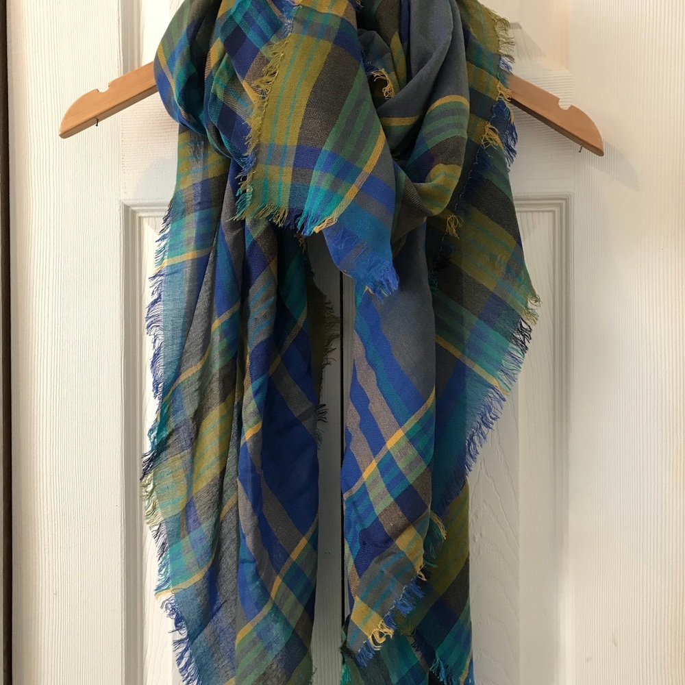 ๐๐ Scarf. New ๐งฃ - Picture 1 of 4